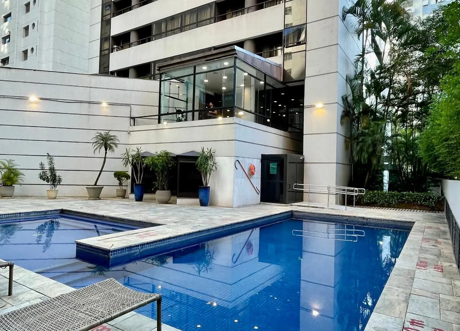 Flat No Hotel Q. Paulista Nos Jardins, Com Sacada! 상파울루 아파트